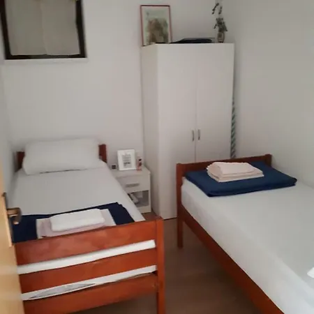 Dijana Apartment *