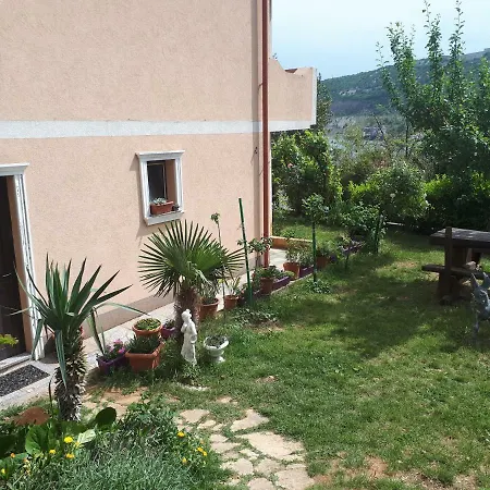 Dijana Apartman *