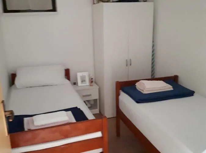 Dijana Apartment *